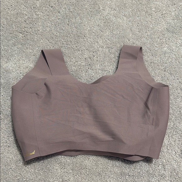 Victoria’s Secret High Line Scoop Neck Mauve Sports Bra - Size large - Picture 2 of 4
